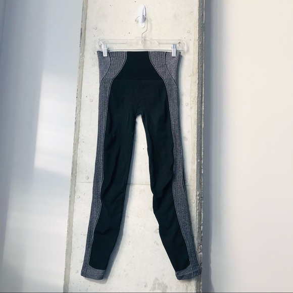 SPANX Pants - Spanx Seamless Black and Gray Colorblocked Leggings